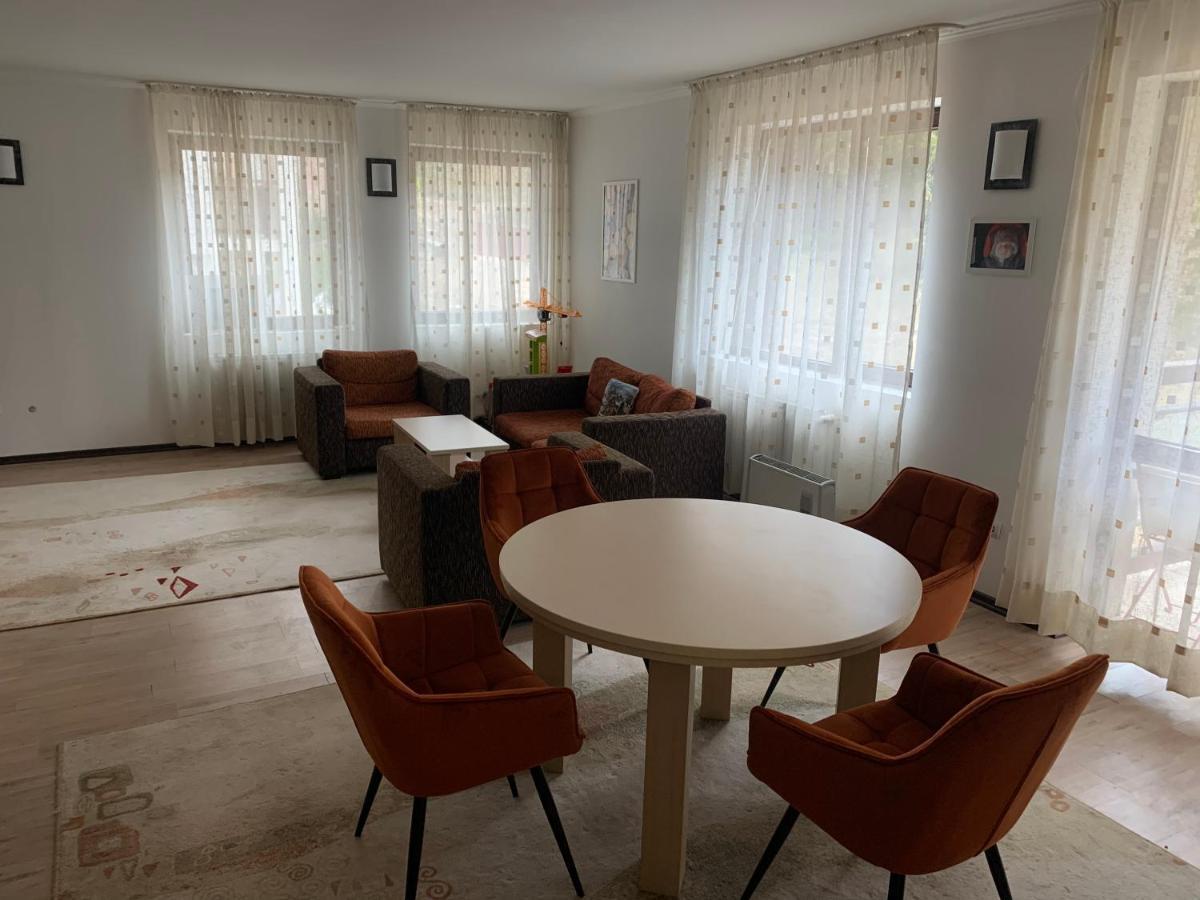 Stenata Huge Ski To Door Apartment Пампорово Екстериор снимка