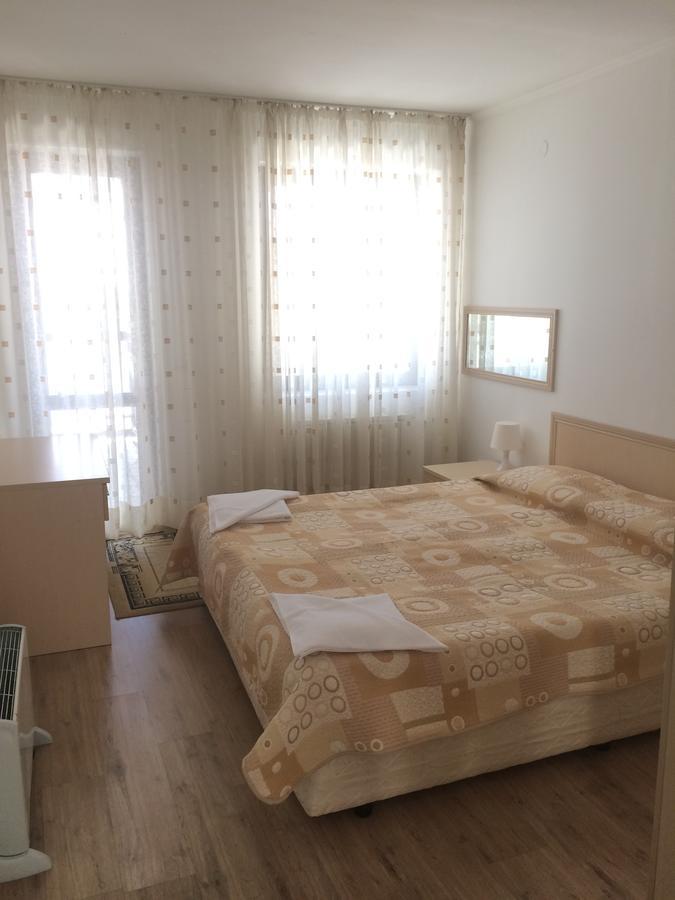Stenata Huge Ski To Door Apartment Пампорово Екстериор снимка